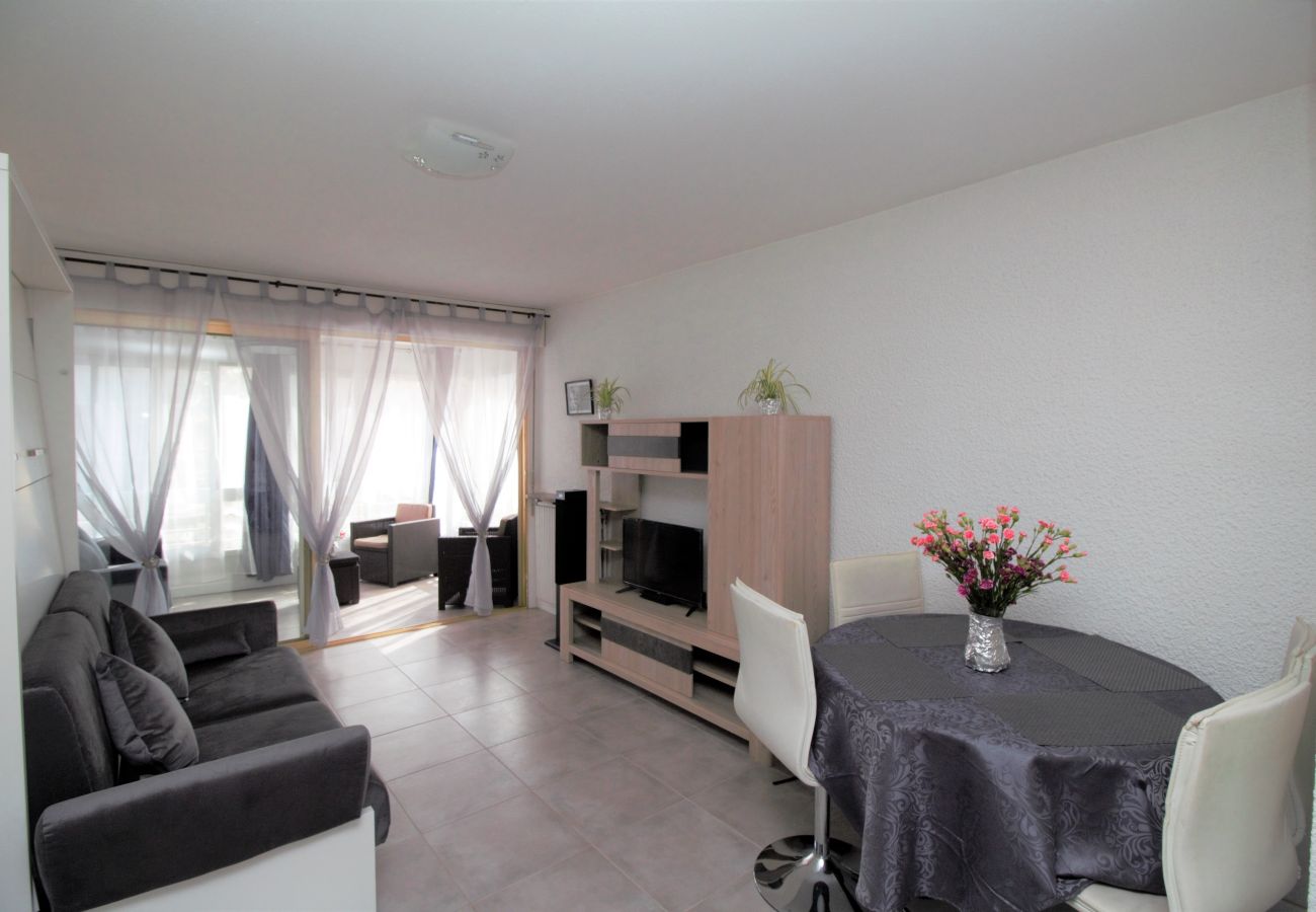 Ferienwohnung in Canet-en-Roussillon - Grand studio avec vue mer dans le centre