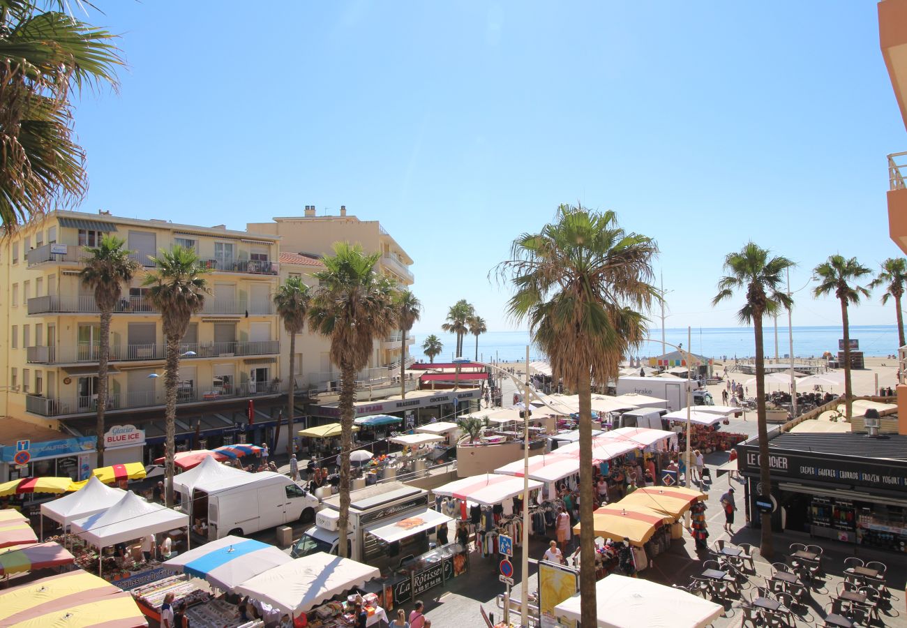 Ferienwohnung in Canet-en-Roussillon - Grand studio avec vue mer dans le centre