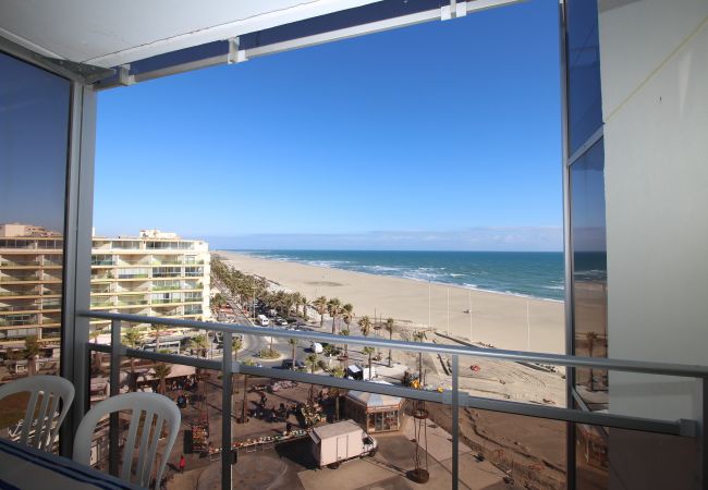 Ferienwohnung in Canet-en-Roussillon - Appartement 2 Pièces à Canet avec Vue Mer + Parking