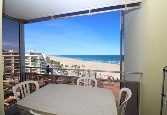 Ferienwohnung in Canet-en-Roussillon - Appartement 2 Pièces à Canet avec Vue Mer + Parking