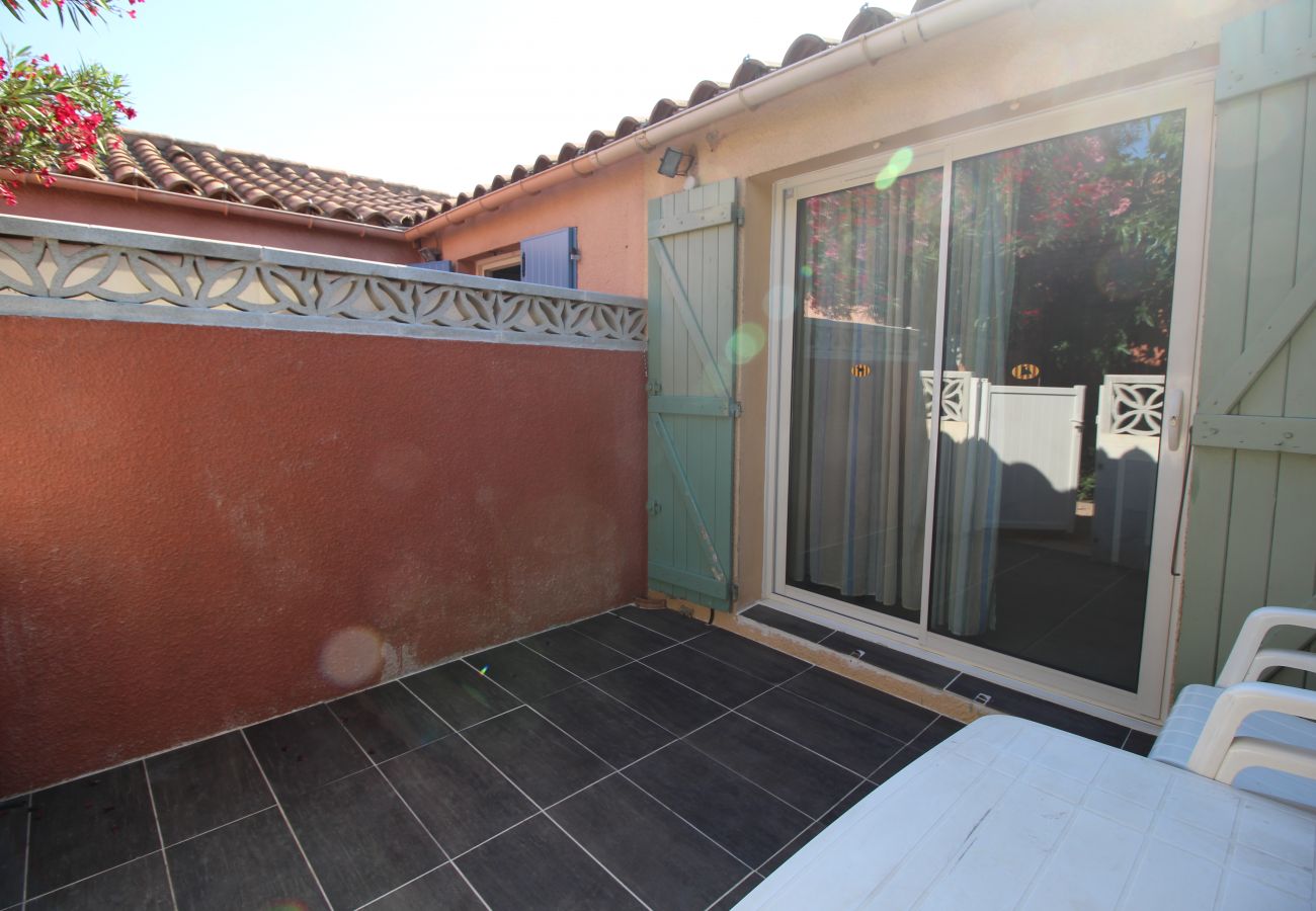 Ferienhaus in Canet-en-Roussillon - Maisonette T2  et parking dans résidence avec piscine