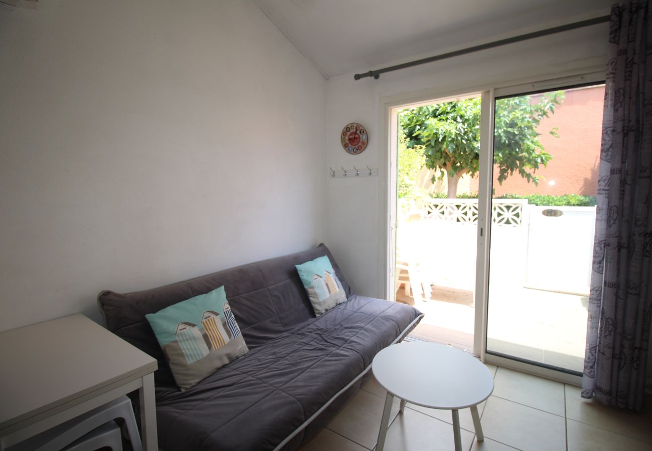 Ferienhaus in Canet-en-Roussillon - Maisonette T2  et parking dans résidence avec piscine
