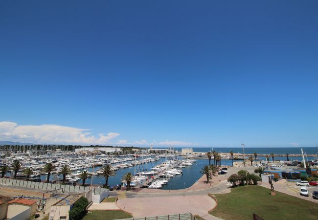 Ferienwohnung in Canet-en-Roussillon - Joli T2 avec vue sur la Marina