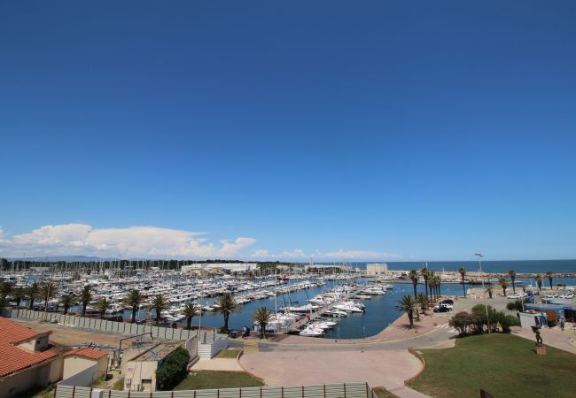 Ferienwohnung in Canet-en-Roussillon - Joli T2 avec vue sur la Marina