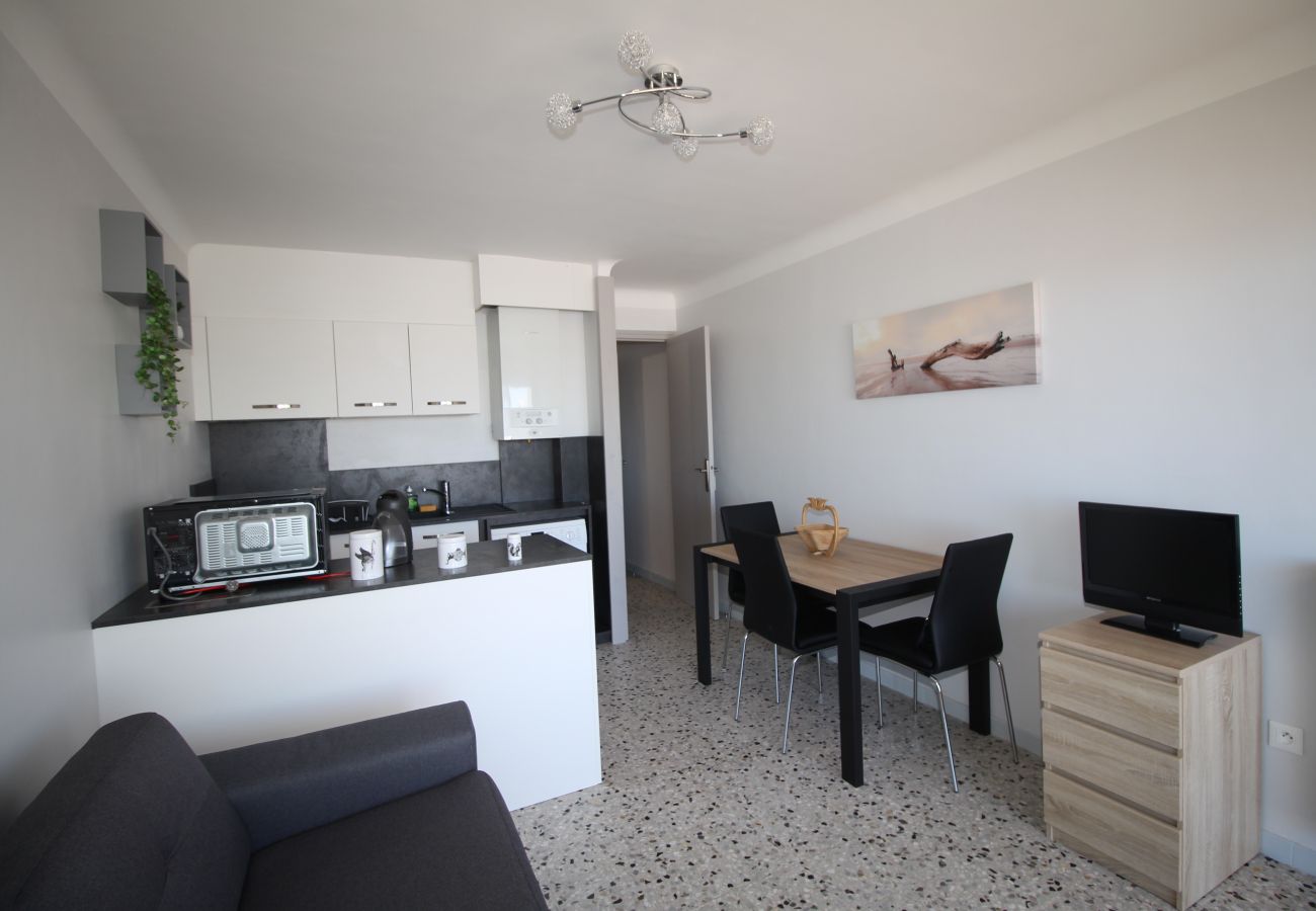 Ferienwohnung in Canet-en-Roussillon - Joli T2 avec vue sur la Marina