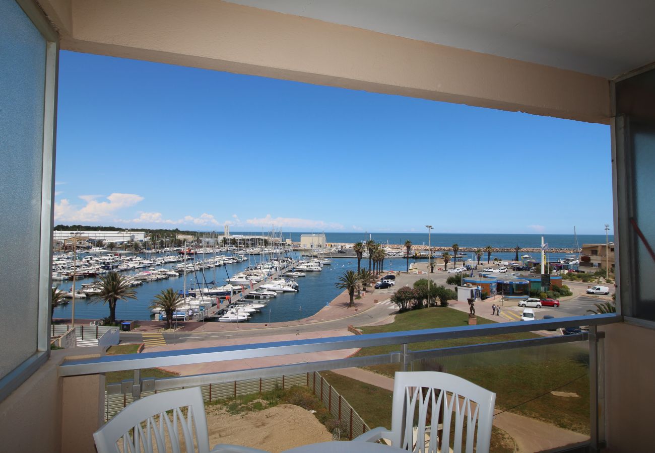 Ferienwohnung in Canet-en-Roussillon - Joli T2 avec vue sur la Marina