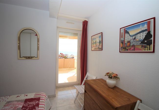 Ferienwohnung in Canet-en-Roussillon - Appartement 2 chambres avec vue mer et parking