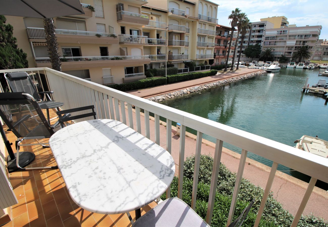 Ferienwohnung in Canet-en-Roussillon - Appartement vue sur la Marina