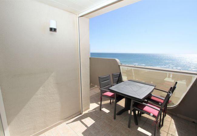 Ferienwohnung in Canet-en-Roussillon - Appartement 4 personnes en front de mer