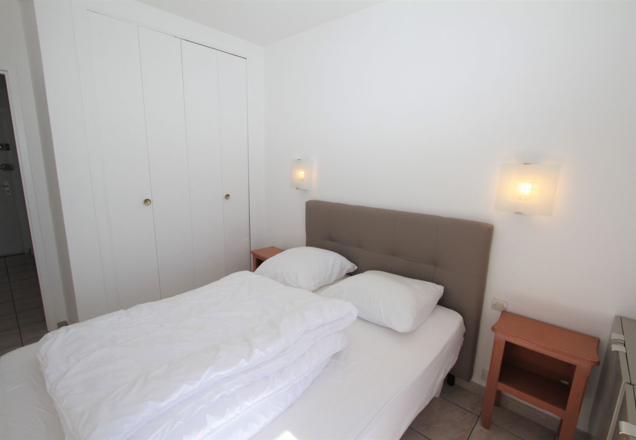 Ferienwohnung in Canet-en-Roussillon - Appartement 4 personnes en front de mer