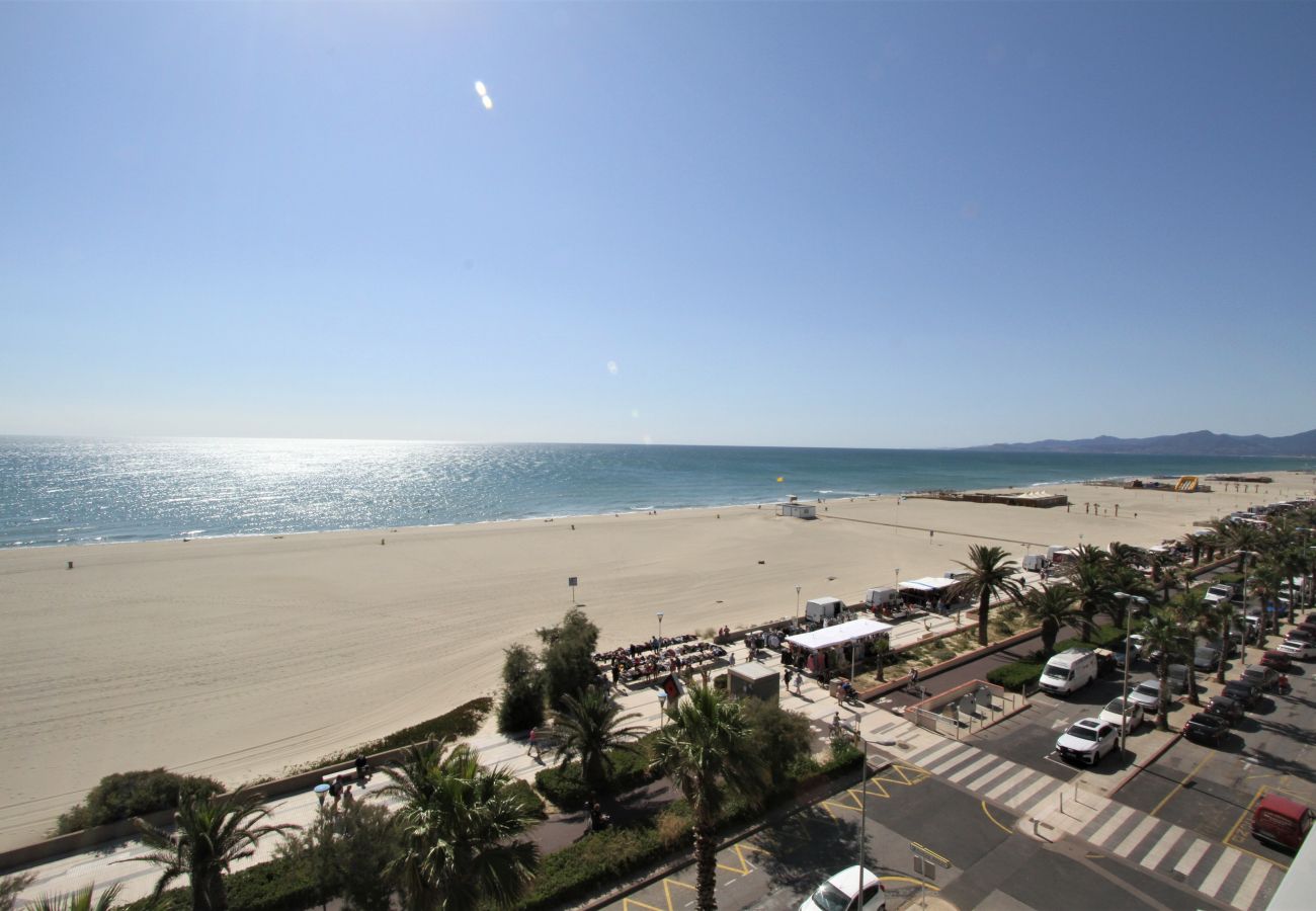 Ferienwohnung in Canet-en-Roussillon - Appartement 4 personnes en front de mer