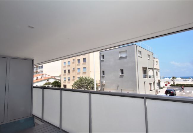 Ferienwohnung in Canet-en-Roussillon - Appartement 3 pièces vue mer - Place de parking privative