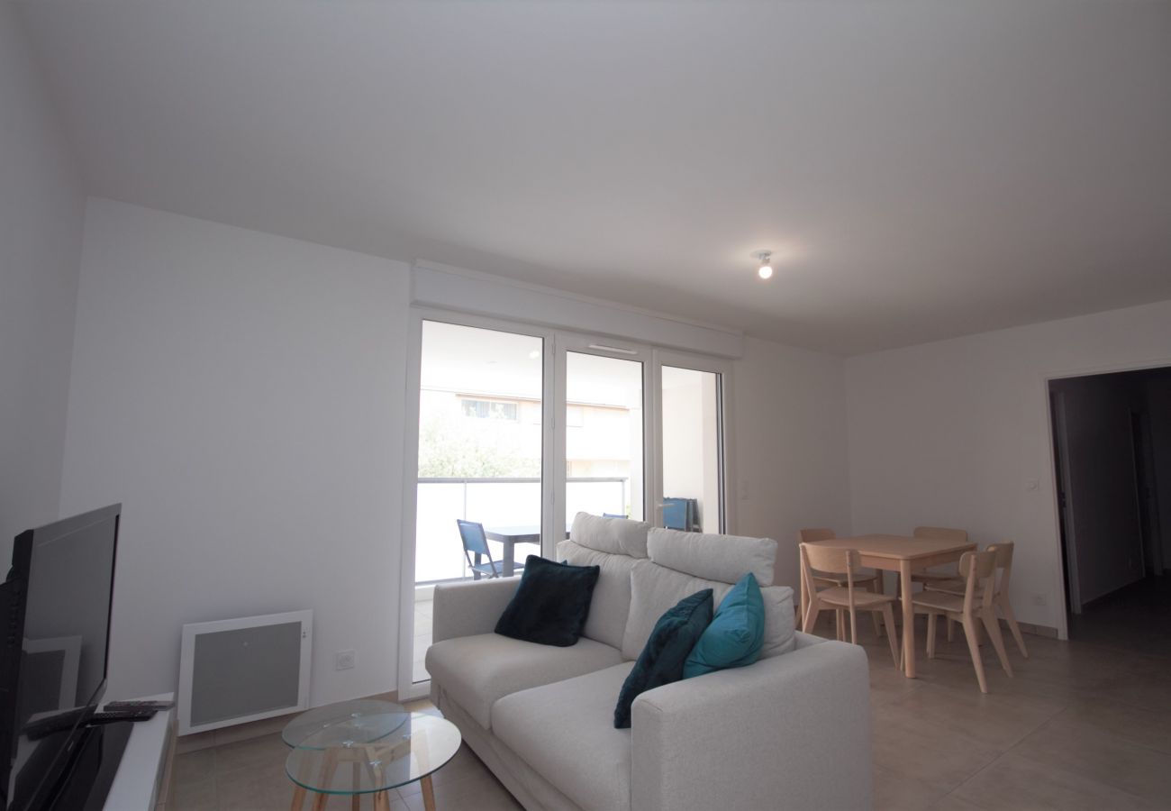 Ferienwohnung in Canet-en-Roussillon - Appartement 3 pièces vue mer - Place de parking privative