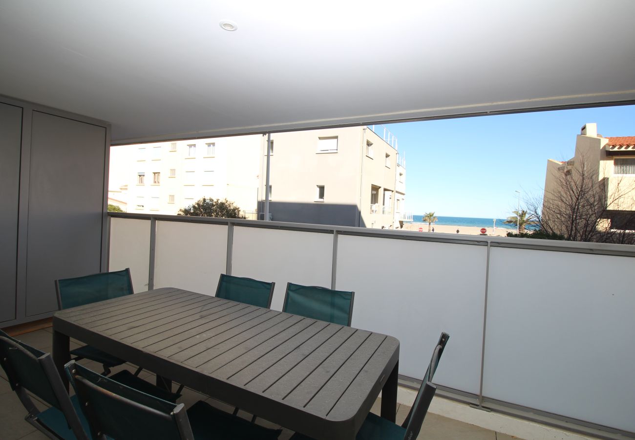 Ferienwohnung in Canet-en-Roussillon - Appartement 3 pièces vue mer - Place de parking privative