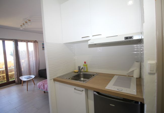 Studio in Canet-en-Roussillon - Studio 4 personnes dans résidence avec piscine + parking