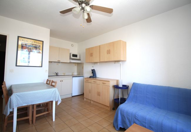 Ferienwohnung in Canet-en-Roussillon - Appartement 4 personnes à 300m de la plage + parking