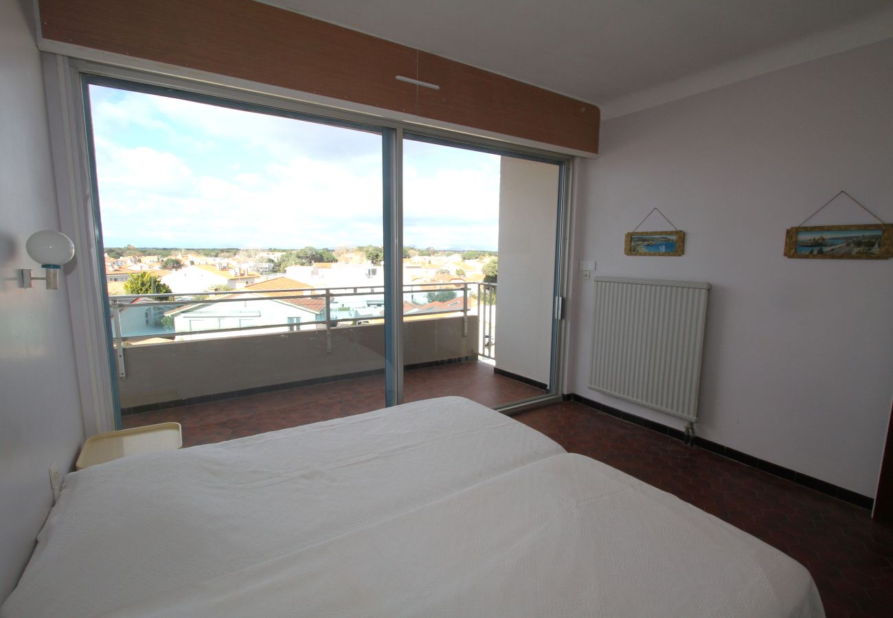 Ferienwohnung in Canet-en-Roussillon - Appartement 4 personnes vue mer avec parking 