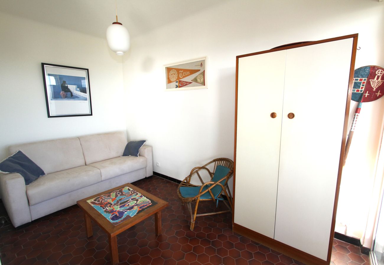 Ferienwohnung in Canet-en-Roussillon - Appartement 4 personnes vue mer avec parking 