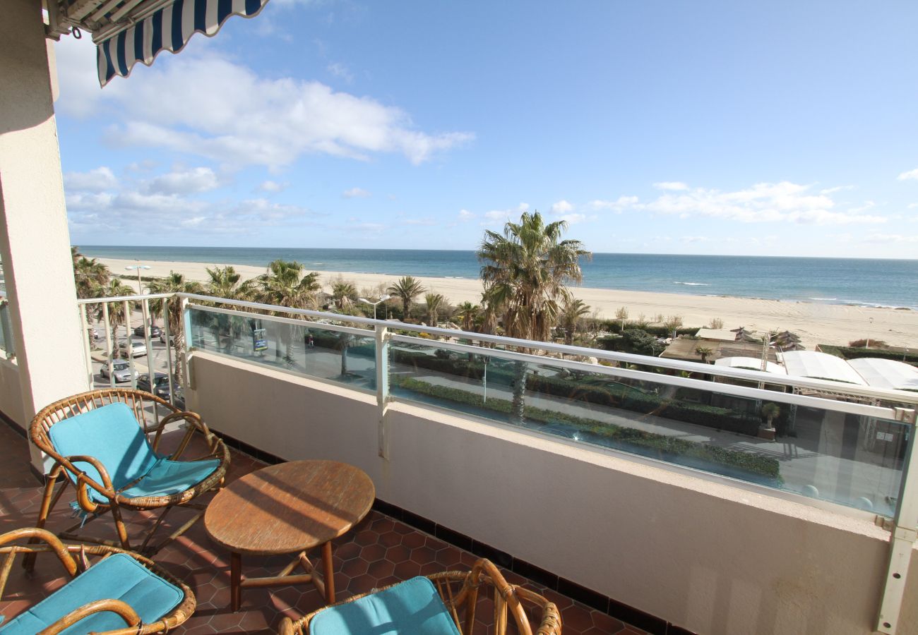 Ferienwohnung in Canet-en-Roussillon - Appartement 4 personnes vue mer avec parking 