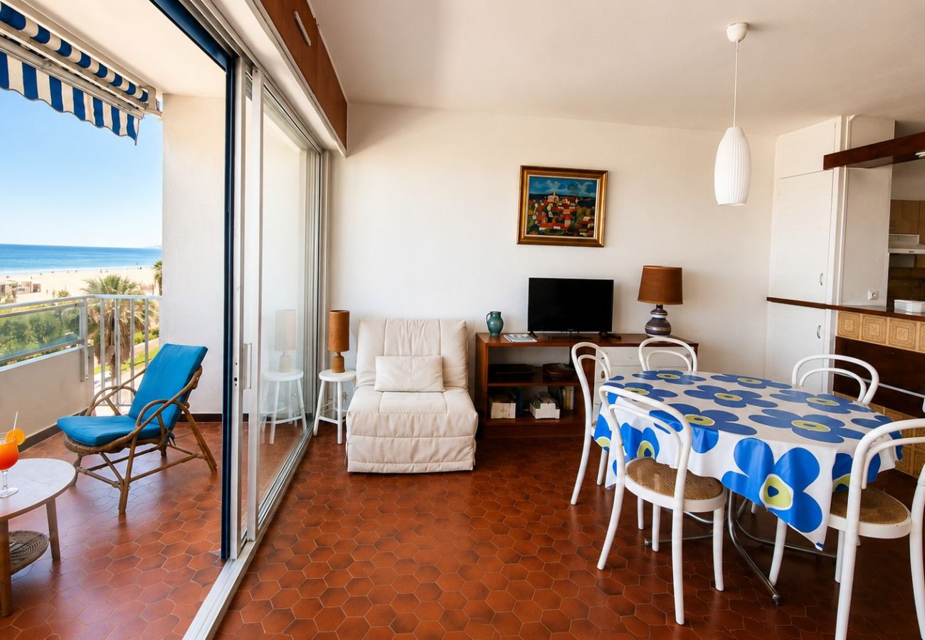 Ferienwohnung in Canet-en-Roussillon - Appartement 4 personnes Front de mer avec parking privé  