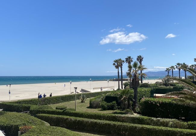  in Canet-en-Roussillon - Appartement de standing 4 personnes vue mer