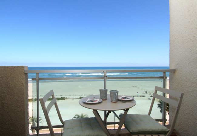 Studio in Canet-en-Roussillon - Studio avec vue imprenable sur la mer Studio in Canet-en-Roussillon - Studio avec vue imprenable sur la mer