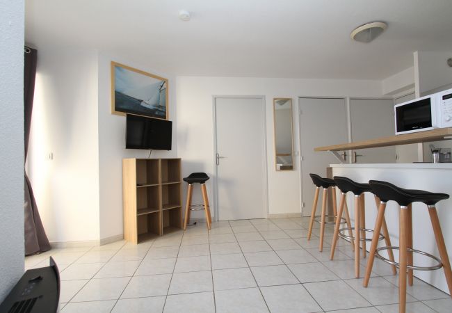 Apartamento en Canet-en-Roussillon - 2 bedrooms apartment with parking and swimming pool