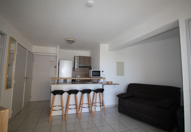Apartamento en Canet-en-Roussillon - 2 bedrooms apartment with parking and swimming pool Apartamento en Canet-en-Roussillon - 2 bedrooms apartment with parking and swimming pool
