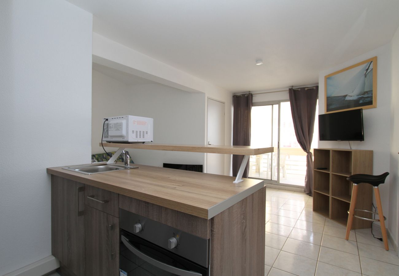 Apartamento en Canet-en-Roussillon - 2 bedrooms apartment with parking and swimming pool