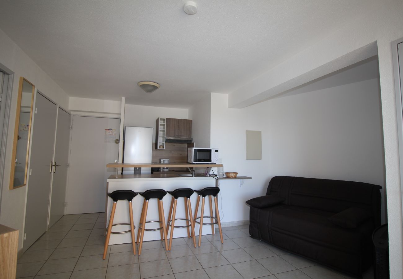 Apartamento en Canet-en-Roussillon - 2 bedrooms apartment with parking and swimming pool