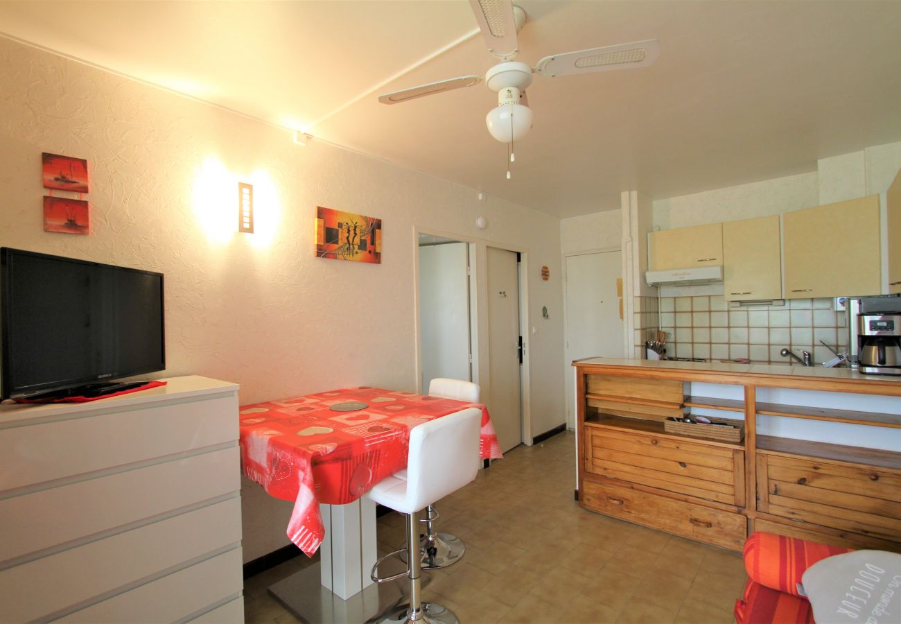 Apartamento en Canet-en-Roussillon - 1 bedroom apartement near the sea+ parking