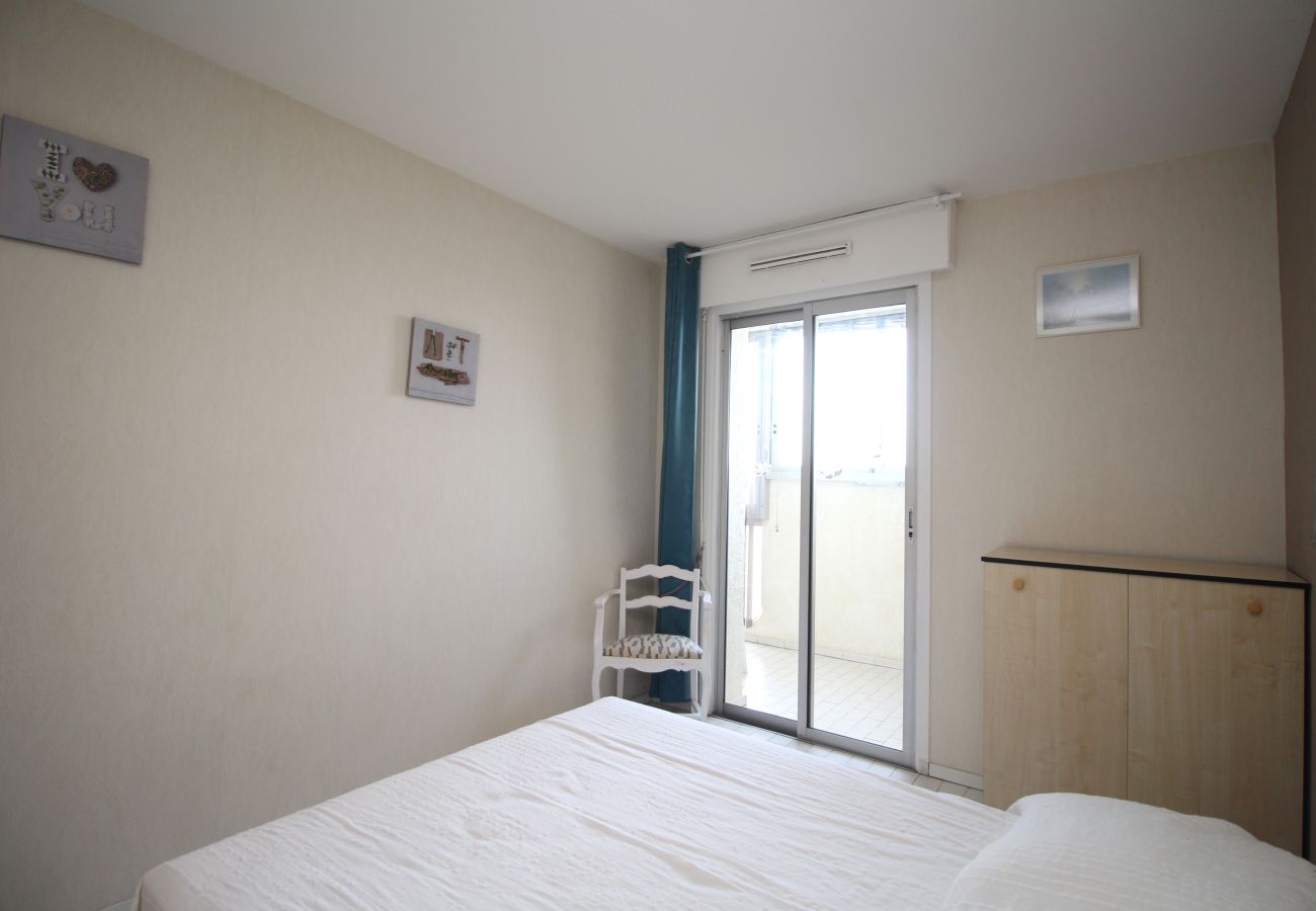 Apartamento en Canet-en-Roussillon - 2 room apartment with sea view and parking