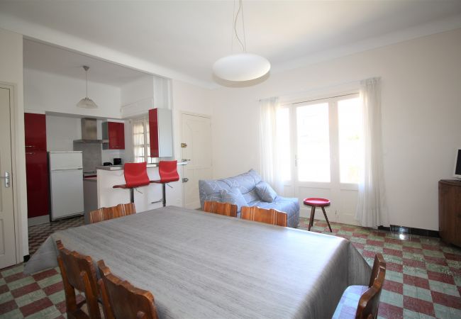 Casa en Canet-en-Roussillon - Maison à deux pas de la plage avec agréable jardin. Casa en Canet-en-Roussillon - Maison à deux pas de la plage avec agréable jardin.