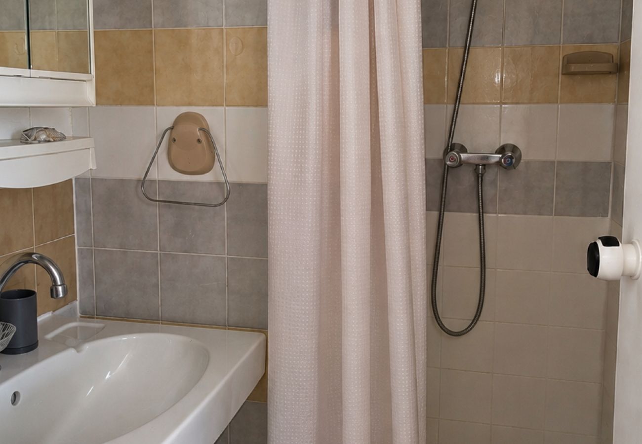 Estudio en Canet-en-Roussillon - ROSES 105- Estudio con camarote para 4 personas – Vistas al mar, terraza y aparcamiento privado