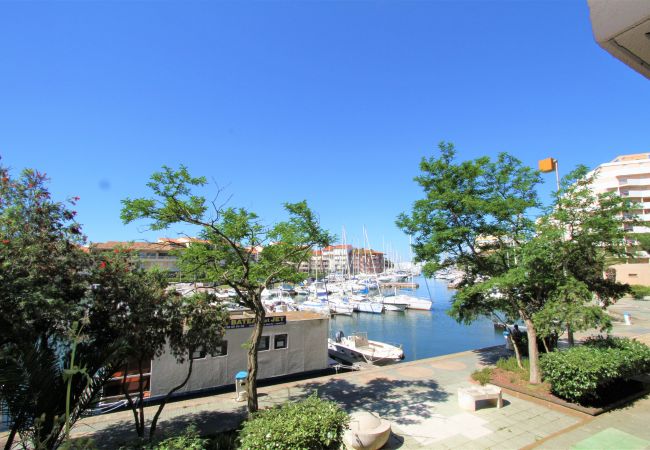 Studio à Canet-en-Roussillon - Studio vue sur la Marina et proche de la plage