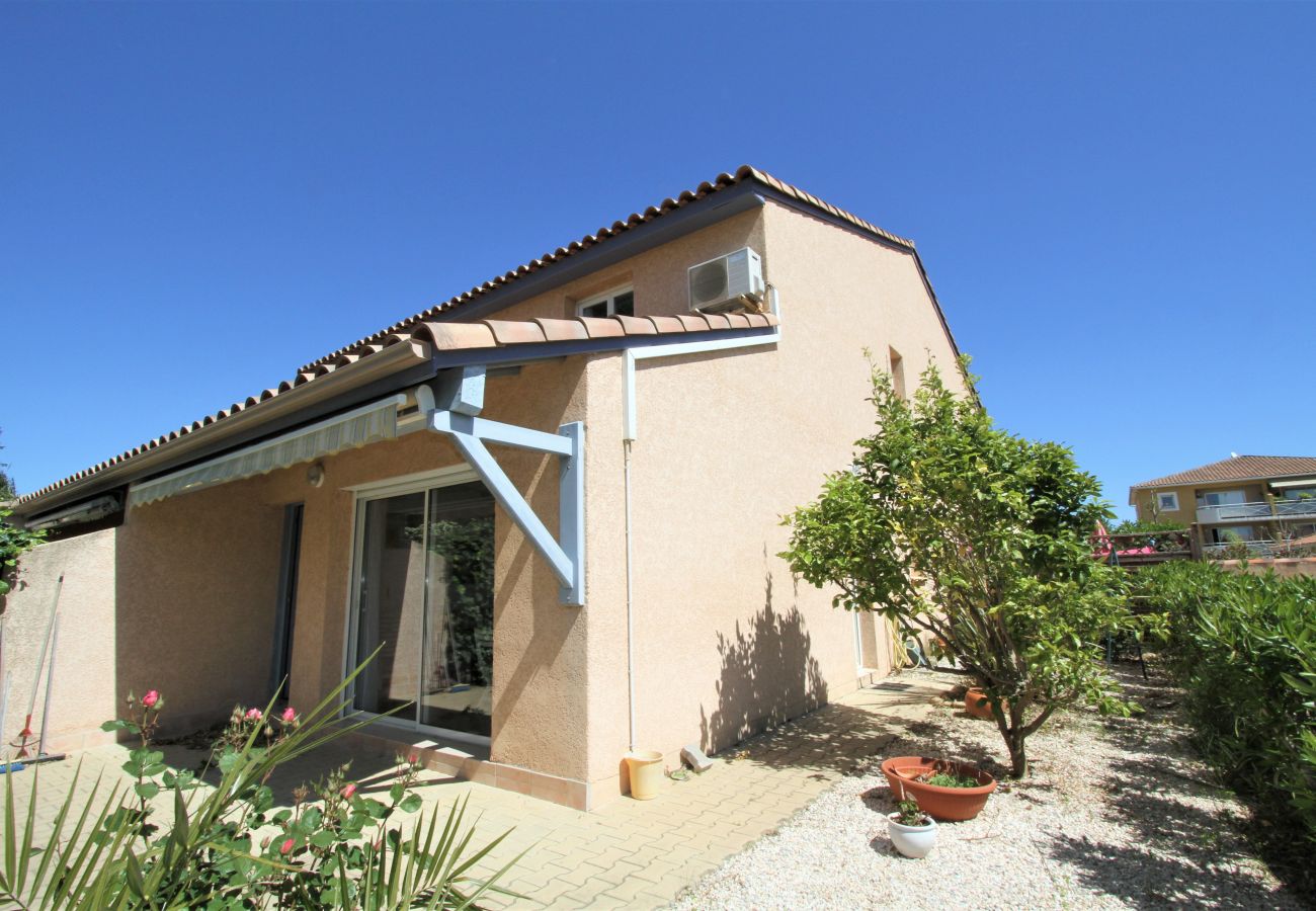 Maison mitoyenne à Canet-en-Roussillon - Villa 8 personnes + parking à 5 min de la plage
