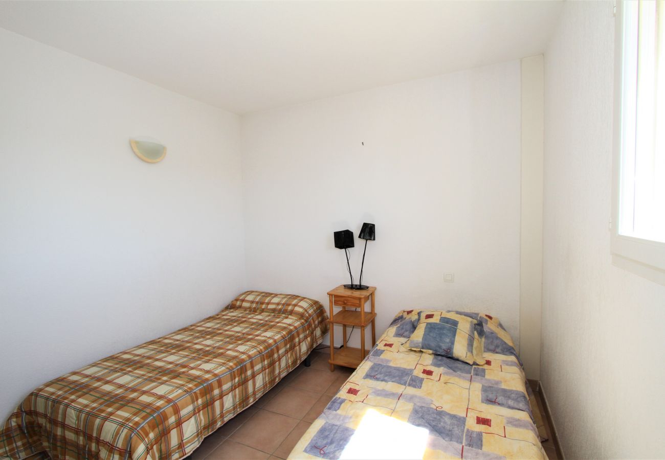 Maison mitoyenne à Canet-en-Roussillon - Villa 8 personnes + parking à 5 min de la plage