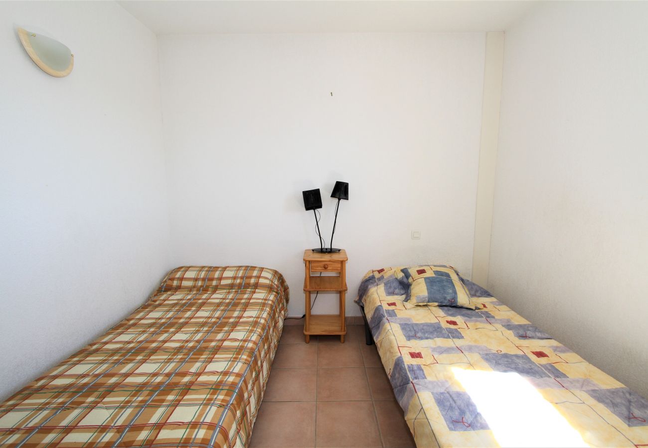 Maison mitoyenne à Canet-en-Roussillon - Villa 8 personnes + parking à 5 min de la plage