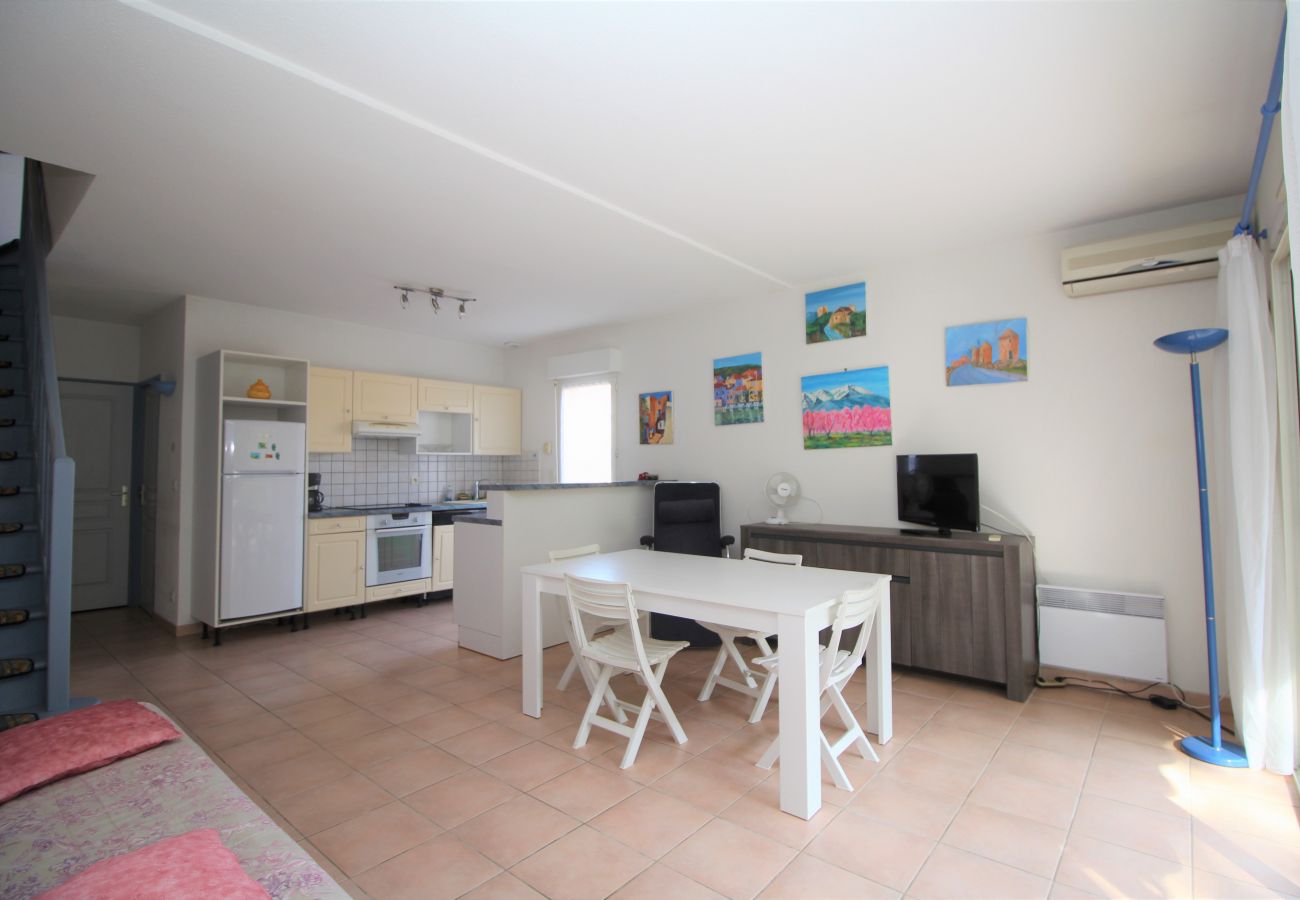 Maison mitoyenne à Canet-en-Roussillon - Villa 8 personnes + parking à 5 min de la plage