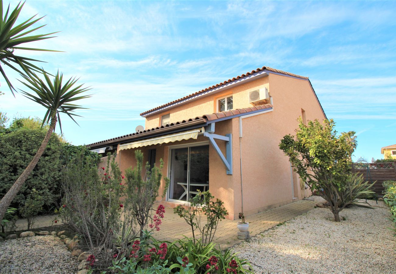 Maison mitoyenne à Canet-en-Roussillon - Villa 8 personnes + parking à 5 min de la plage