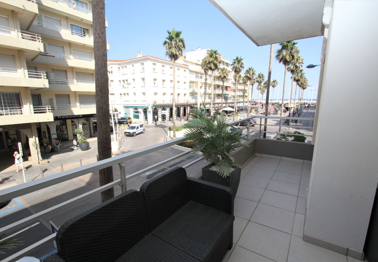 Appartement à Canet-en-Roussillon - Appartement 3 pièces proche mer, commerces et animations