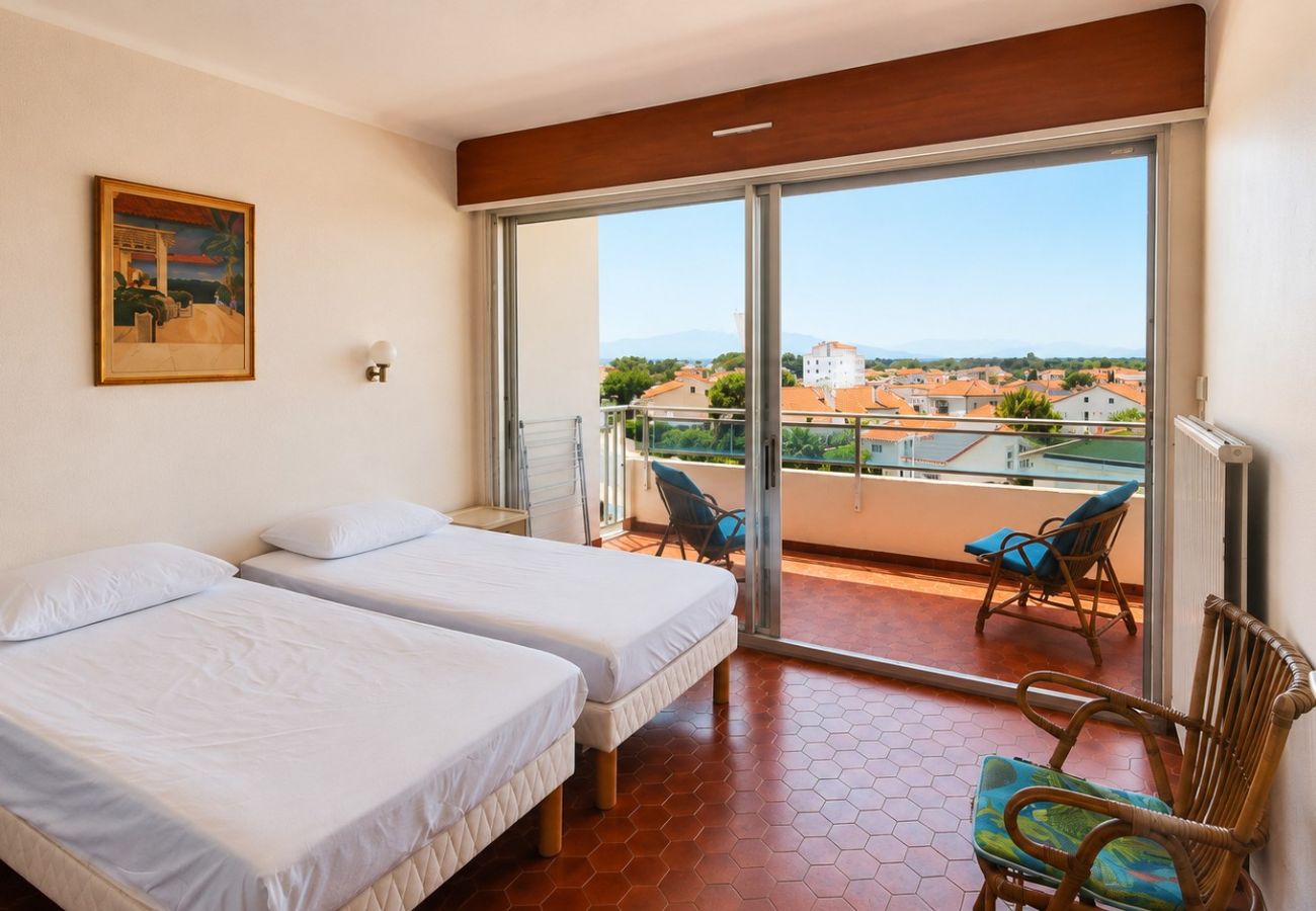 Appartement à Canet-en-Roussillon - Appartement 4 personnes Front de mer avec parking privé  