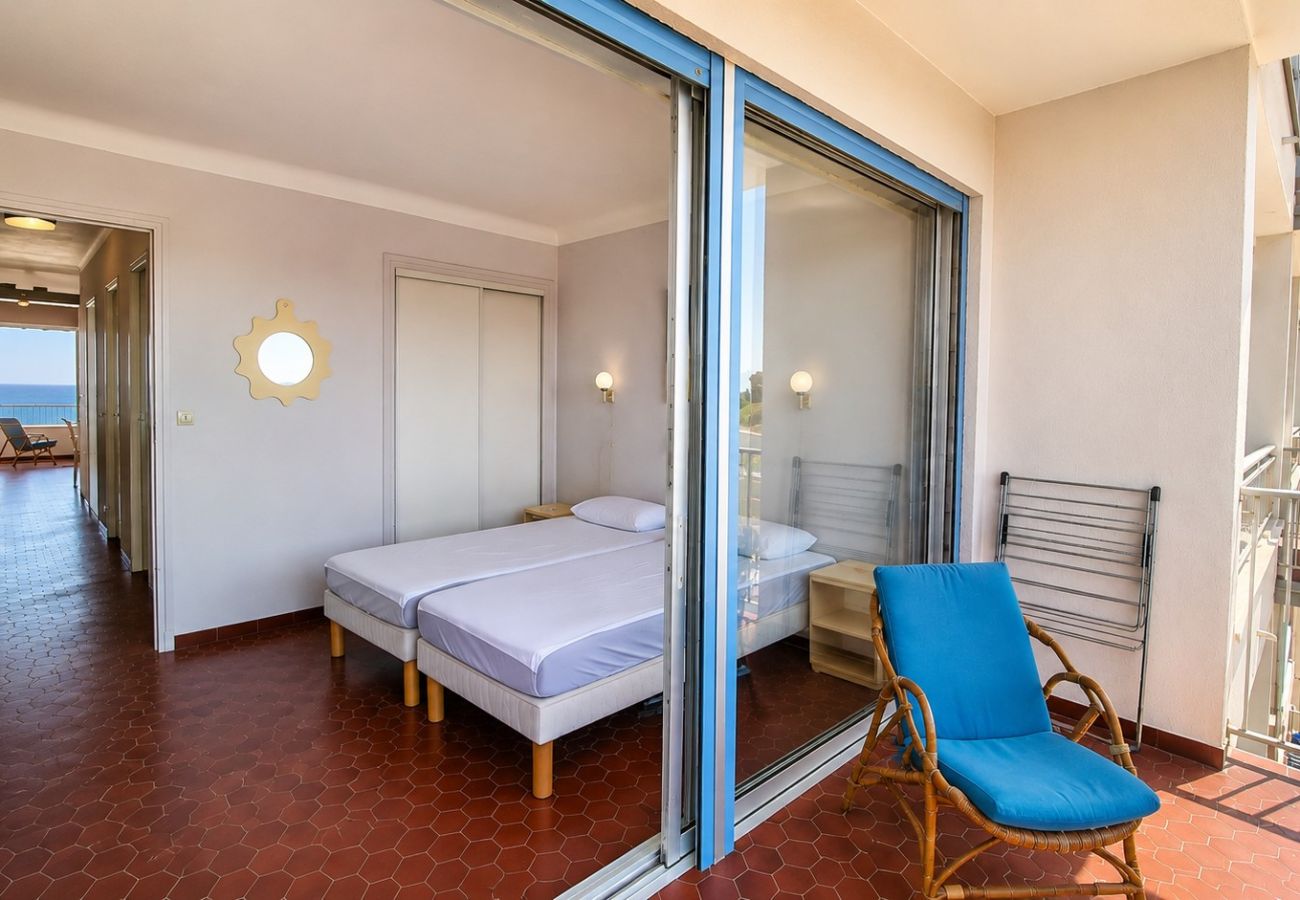 Appartement à Canet-en-Roussillon - Appartement 4 personnes Front de mer avec parking privé  