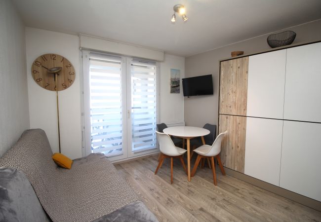 Studio à Canet-en-Roussillon - Studio pour 4 personnes vue Marina Studio à Canet-en-Roussillon - Studio pour 4 personnes vue Marina
