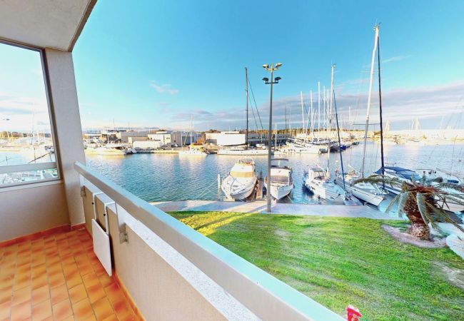 Appartement à Canet-en-Roussillon - Appartement 4 personnes aec vue sur la Marina et parking Appartement à Canet-en-Roussillon - Appartement 4 personnes aec vue sur la Marina et parking