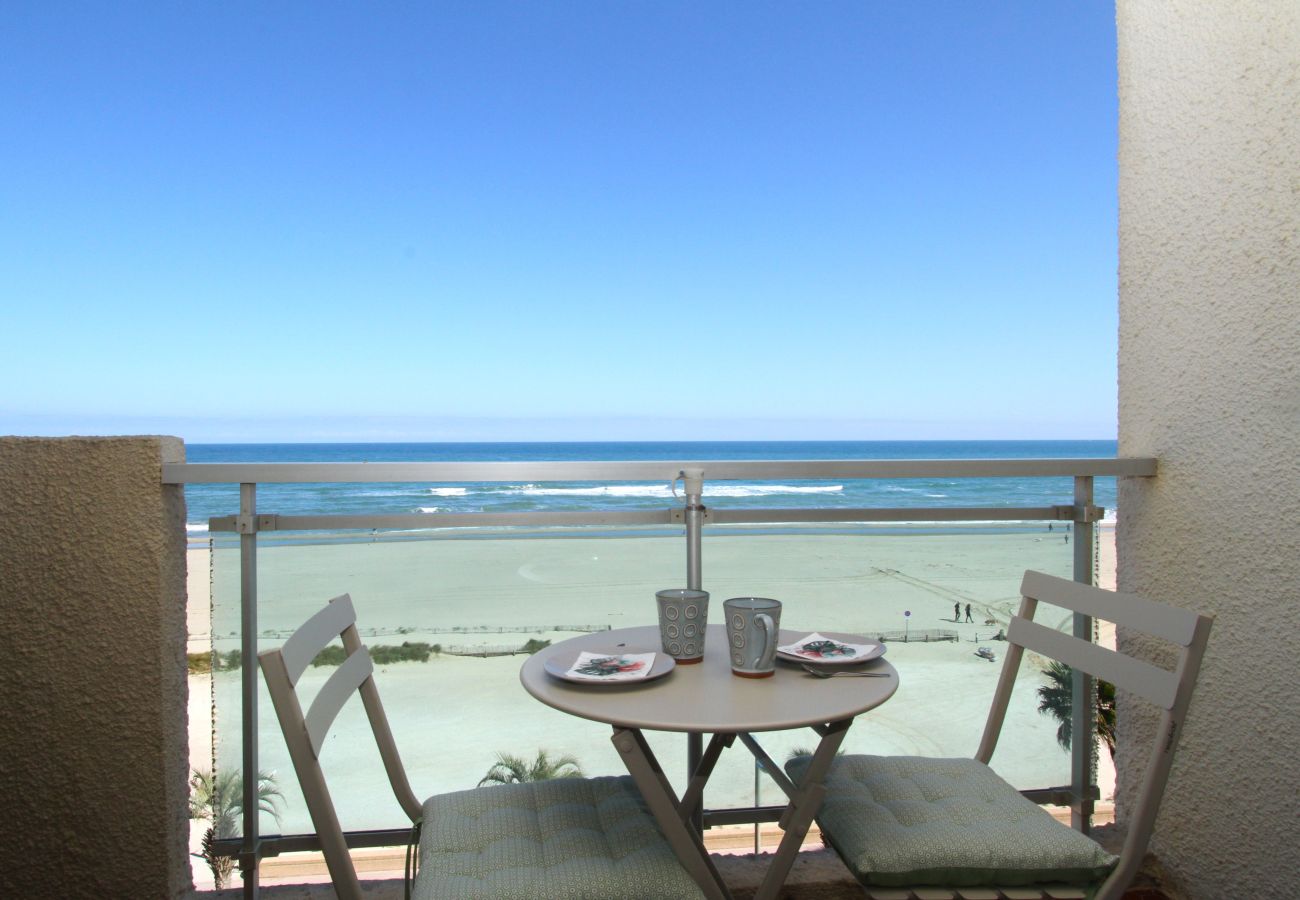 Studio à Canet-en-Roussillon - Studio avec vue imprenable sur la mer