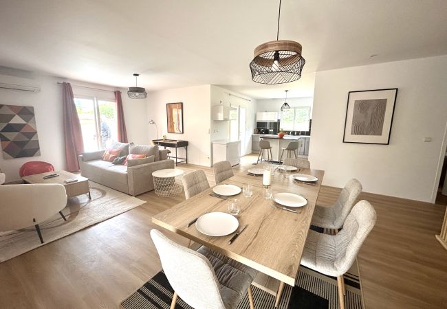 Villa à Villeneuve-de-la-Raho - Villa de plain pied T4 avec piscine  Villa à Villeneuve-de-la-Raho - Villa de plain pied T4 avec piscine