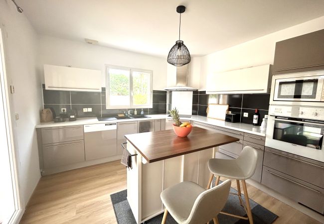 Villa à Villeneuve-de-la-Raho - Villa de plain pied T4 avec piscine  Villa à Villeneuve-de-la-Raho - Villa de plain pied T4 avec piscine