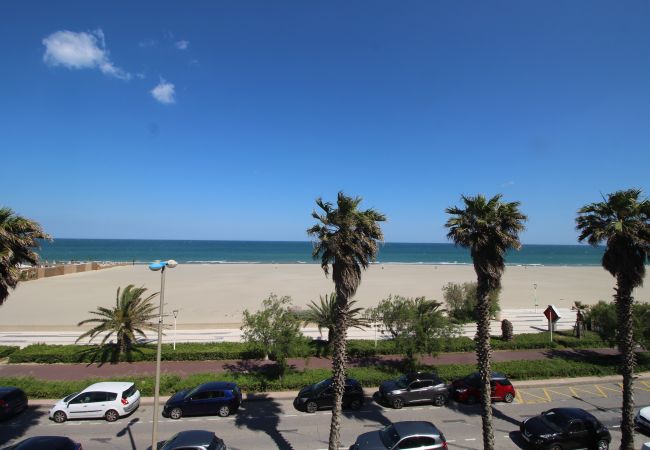 Appartement à Canet-en-Roussillon - Appartement 3 pièces vue mer Appartement à Canet-en-Roussillon - Appartement 3 pièces vue mer