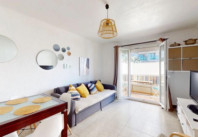 Appartement à Canet-en-Roussillon - Charmant T2 avec vue mer latérale  Appartement à Canet-en-Roussillon - Charmant T2 avec vue mer latérale